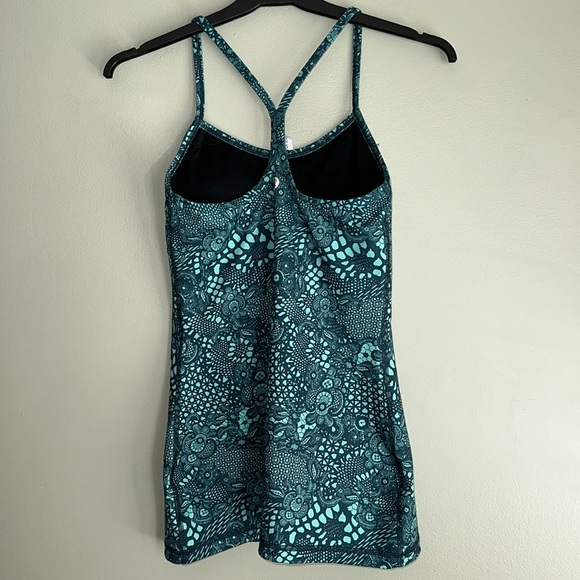 Lululemon Power Y Tank Top Attached Bra No Bra Cup Inserts Discontinued Workout - Picture 6 of 8